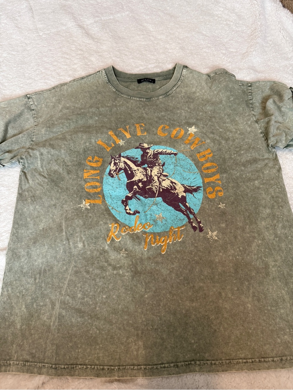 Vintage-Inspired Olive Green 'Long Live Cowboys' Short Sleeve Graphic Tee
